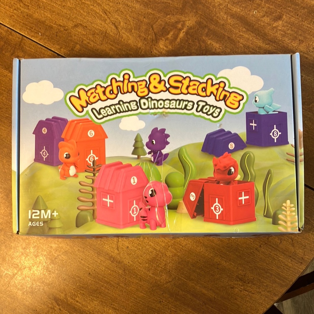 NIB Montessori Matching & Stacking LearningToys.Learn colors Numbers Stacking